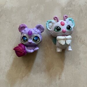 Magic Mixies Purple and White Small Pet Figures